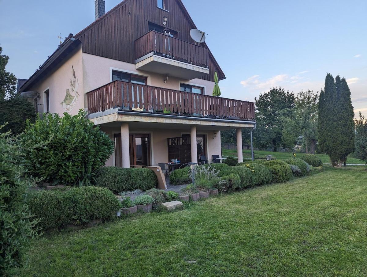 Apartamento S2 - Urlaubsmagie - Am Wanderweg Mit Terrasse Sebnitz Exterior foto